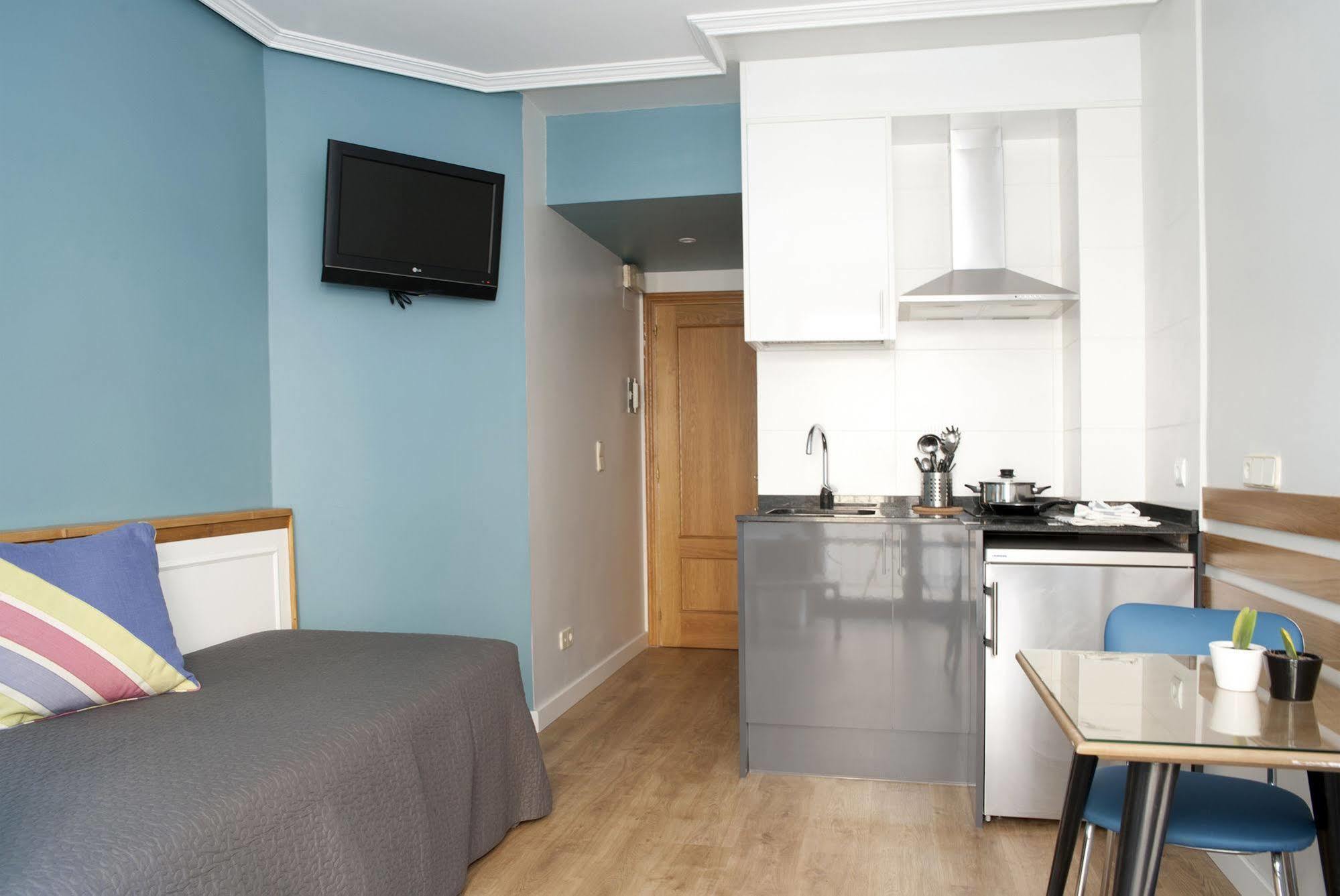 Apartamentos Sabinas Don Jaime Zaragoza Ngoại thất bức ảnh